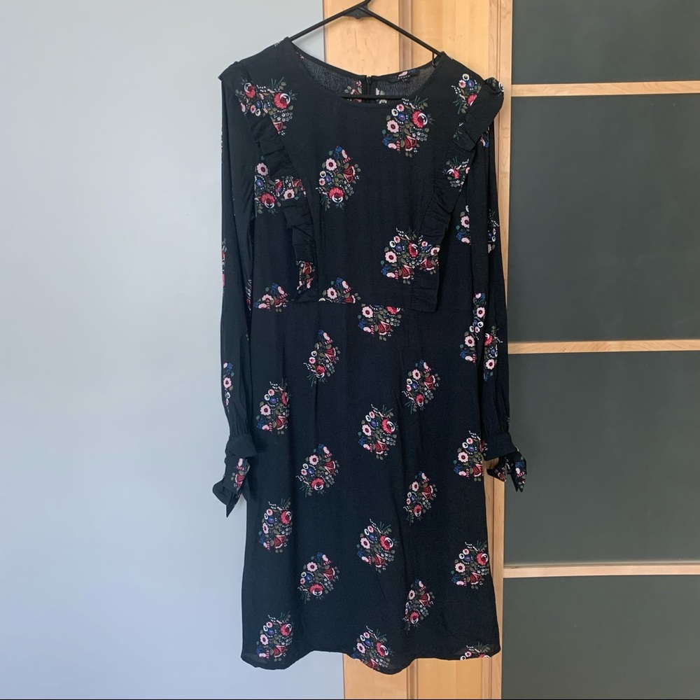 Floral black long sleeve dress